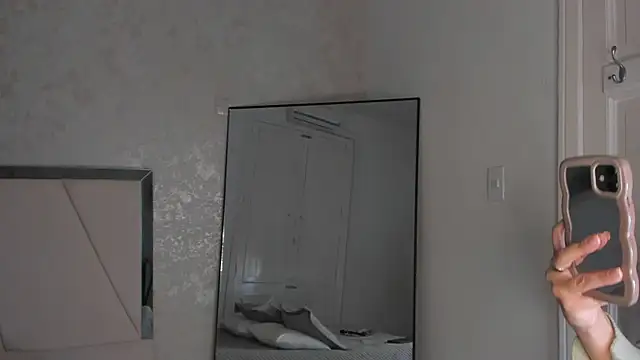 Arii wilde online show from April 4, 1:21 pm