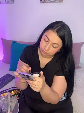 Ashleeyprincess01 online show from March 7, 9:33 pm