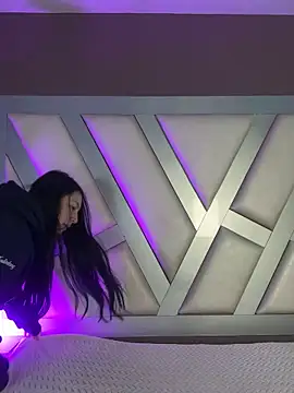 Ashleeyprincess01 online show from April 17, 11:45 am