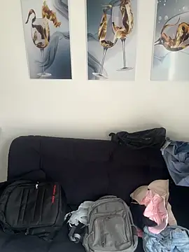 xluxulua online show from March 29, 9:25 pm