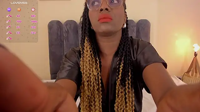 MadisonJackson  online show from March 17, 11:36 am