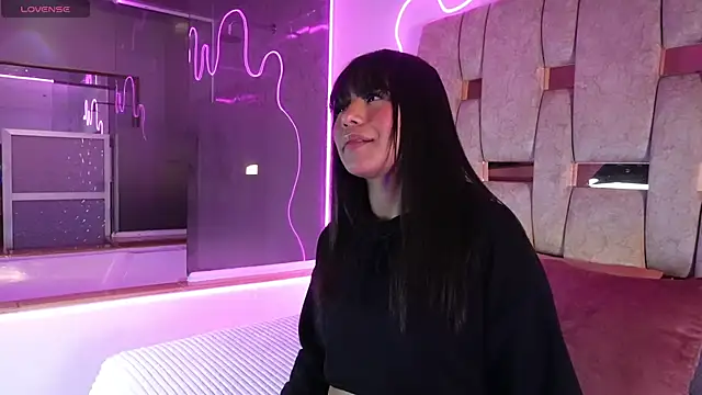 Petitte Mussa online show from April 16, 3:29 am