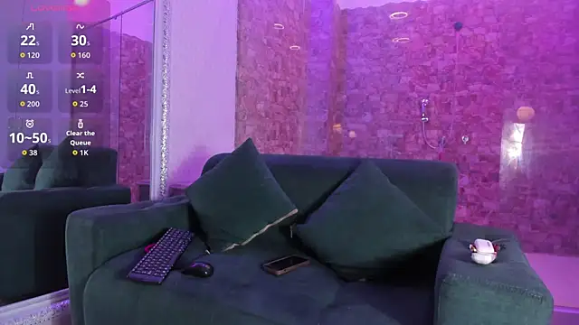 Jazmiin Evans online show from April 13, 8:42 pm