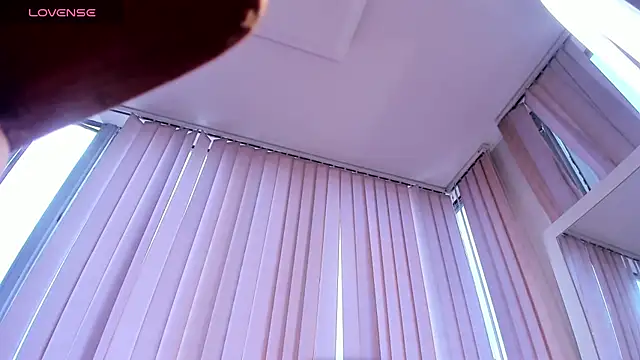 miss valka online show from March 31, 2:17 pm