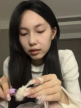 DD-5200 online show from March 9, 4:10 pm