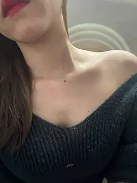 LingLing017 online show from March 2, 10:44 am