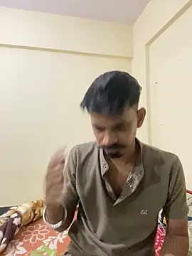 LOVELUST02 online show from April 1, 5:21 pm