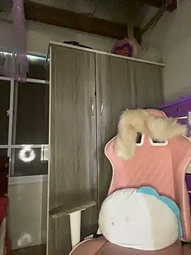 Ivy Trix2 online show from April 7, 7:32 am