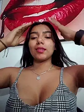 NoelleVireaux online show from April 4, 4:33 am