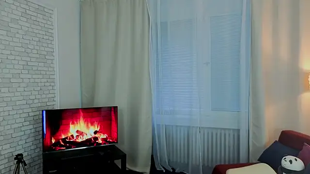 EmilyBlazee online show from March 16, 5:55 am