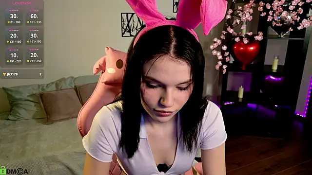 JanetCensley online show from April 2, 9:07 am