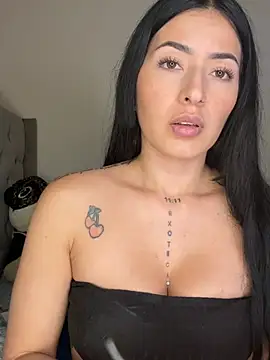 zoe3010 online show from March 17, 1:09 am