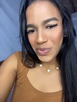 FlorSalvaje  online show from April 28, 1:25 am