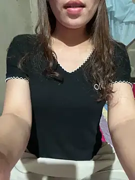 Lamlam68 online show from March 7, 12:45 pm