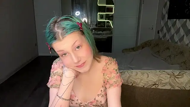 SalenaVeron online show from March 1, 6:40 pm