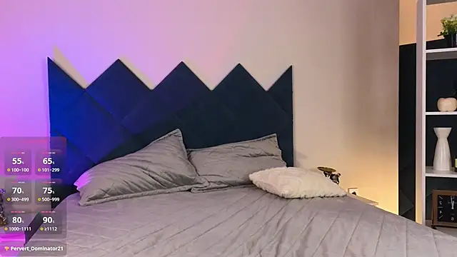 Ellyfly online show from April 25, 10:40 am