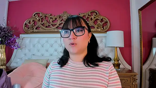 AllyRoux online show from April 20, 11:46 am