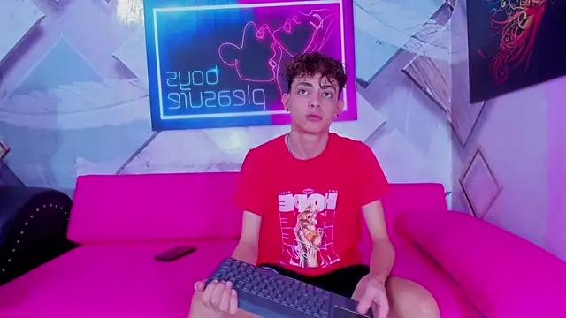 Aron guys online show from March 1, 5:12 pm