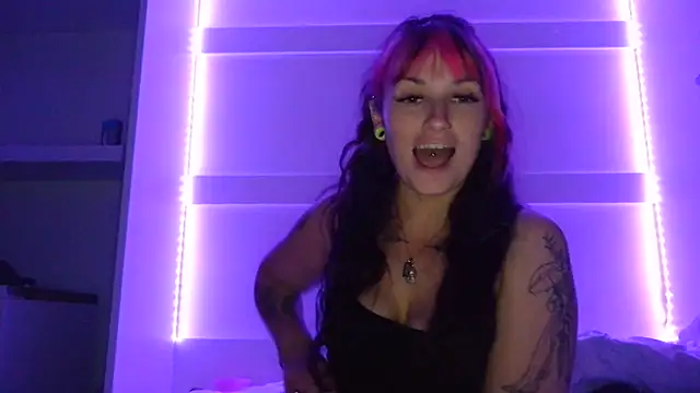 nyxiejinx online show from May 29, 10:30 pm