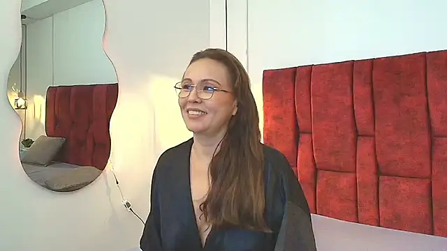  Monaliza  online show from June 4, 2:43 pm