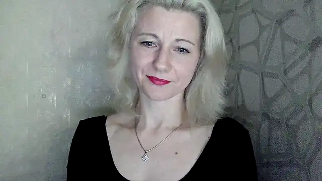 Katerina-Kissa online show from April 16, 8:08 pm