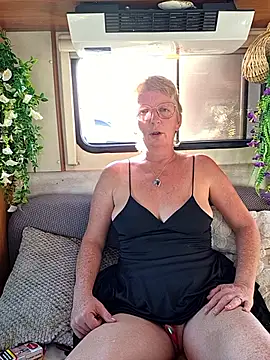 lescoquinsdu40 online show from May 31, 6:09 pm