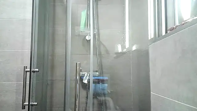 itsmemayarose online show from June 3, 3:50 pm