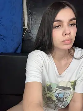 Lucy doll666 online show from May 7, 2:05 am