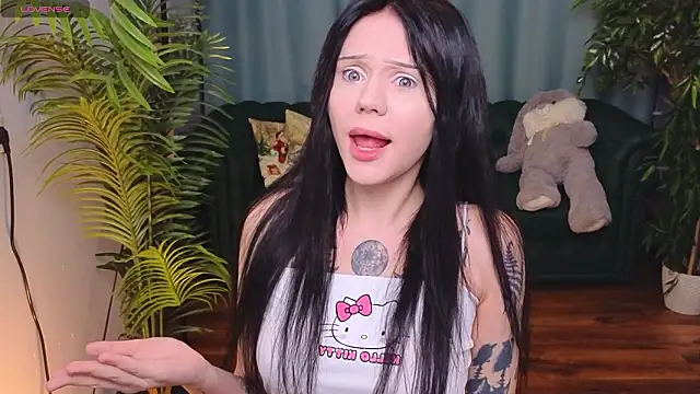 kittenlolla online show from March 7, 6:20 am