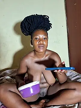 LillyXO2 online show from March 10, 10:25 pm