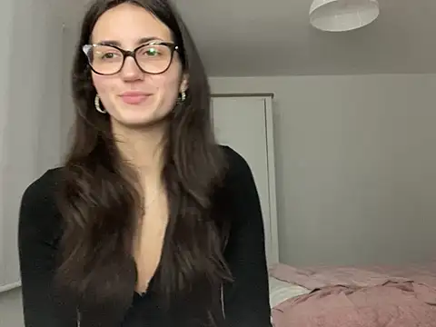 Ellamay06 online show from April 4, 8:29 pm