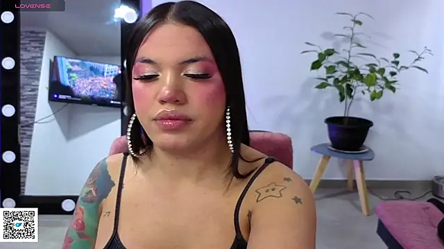 ashley-midnight online show from June 18, 8:14 pm