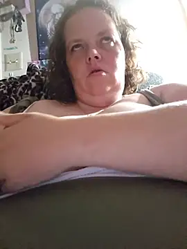 Purplesparkle1 online show from May 30, 11:52 am