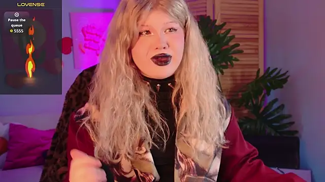 LilithNlsn online show from April 10, 12:16 am