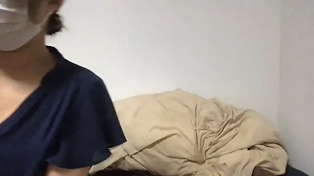 aiharu-n online show from April 2, 4:26 pm