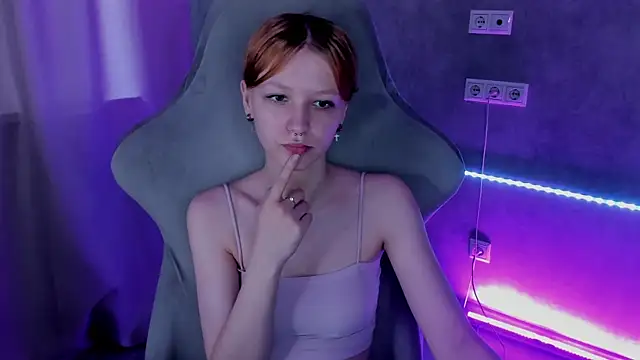 Emma Dusk online show from July 15, 9:47 am