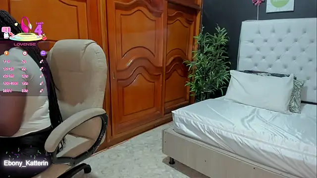 ebony katterin online show from April 11, 11:25 am