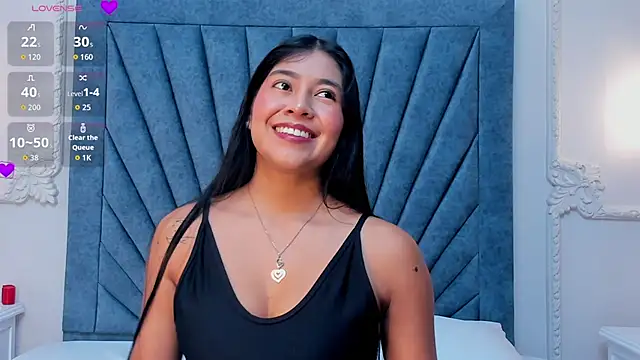 Leandra-Johnson online show from April 20, 1:47 pm