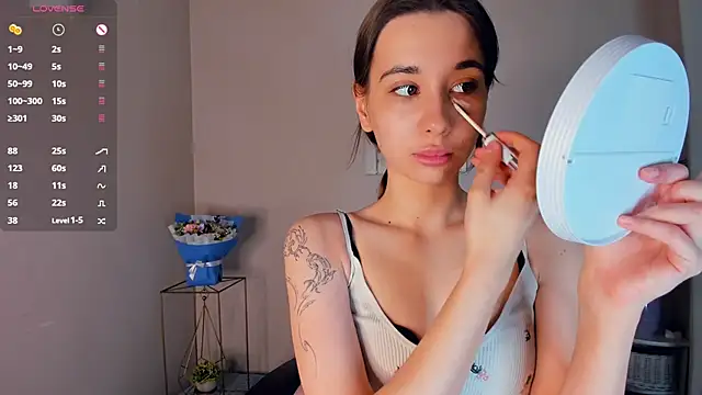 LaceyLettman online show from April 11, 10:52 am