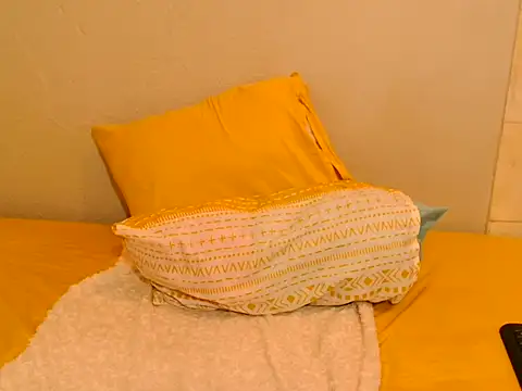 CocoBerryZA online show from March 23, 2:56 pm