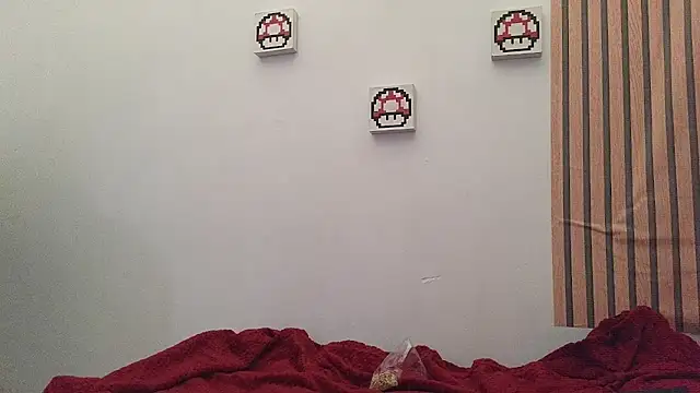 Caroline hernandes online show from April 12, 1:58 pm