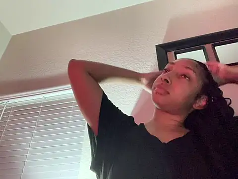 kitticharms online show from August 6, 7:26 am