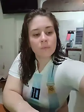 beluve l online show from July 11, 9:04 pm