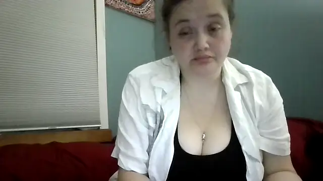 highimmaryjane online show from March 4, 8:32 am