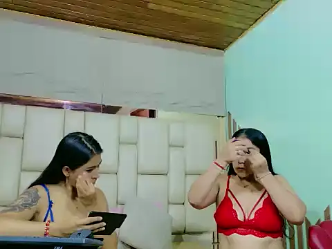 VikyANDfer online show from March 26, 1:13 pm