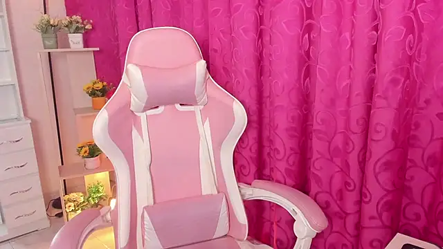 Ivy Brown  online show from March 27, 1:56 pm