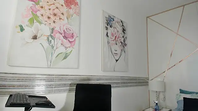 kristen-thomson online show from July 16, 5:56 am