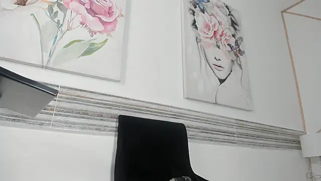 kristen-thomson online show from July 7, 6:47 am
