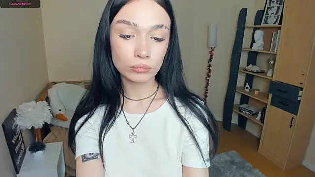 LynnCiprian online show from April 14, 8:20 pm