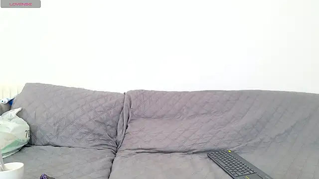 vanessaadol online show from July 21, 9:54 am